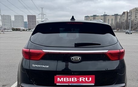 KIA Sportage IV рестайлинг, 2018 год, 2 600 000 рублей, 5 фотография