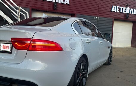Jaguar XE I рестайлинг, 2015 год, 1 600 000 рублей, 8 фотография