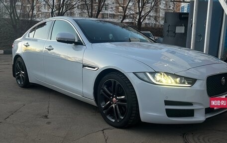 Jaguar XE I рестайлинг, 2015 год, 1 600 000 рублей, 5 фотография