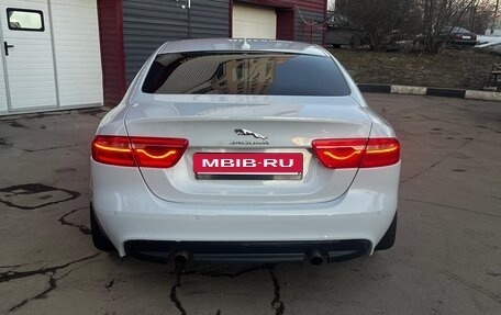 Jaguar XE I рестайлинг, 2015 год, 1 600 000 рублей, 9 фотография