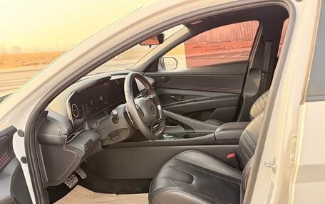 Hyundai Elantra, 2024 год, 1 770 000 рублей, 6 фотография