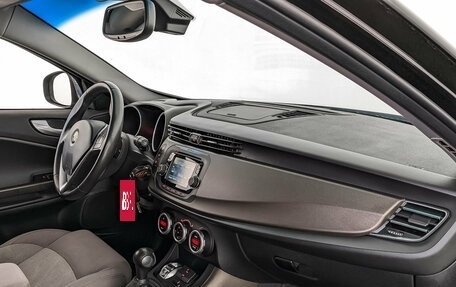 Alfa Romeo Giulietta, 2014 год, 1 370 000 рублей, 13 фотография