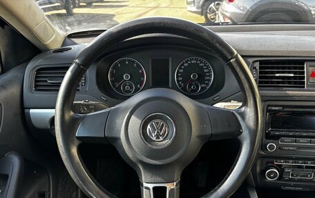 Volkswagen Jetta VI, 2012 год, 928 000 рублей, 14 фотография