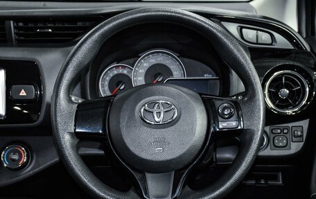 Toyota Vitz, 2018 год, 1 160 000 рублей, 12 фотография