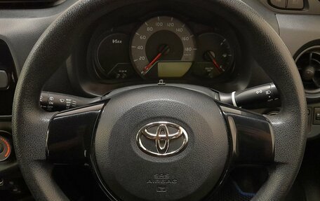 Toyota Vitz, 2019 год, 999 000 рублей, 15 фотография