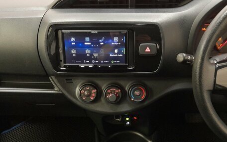 Toyota Vitz, 2019 год, 999 000 рублей, 14 фотография