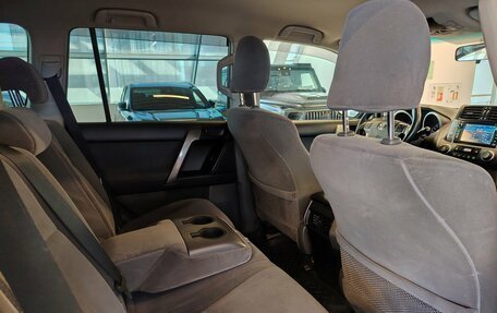 Toyota Land Cruiser Prado 150 рестайлинг 2, 2013 год, 2 649 000 рублей, 7 фотография