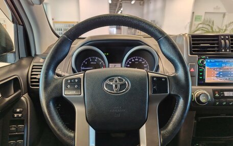 Toyota Land Cruiser Prado 150 рестайлинг 2, 2013 год, 2 649 000 рублей, 13 фотография