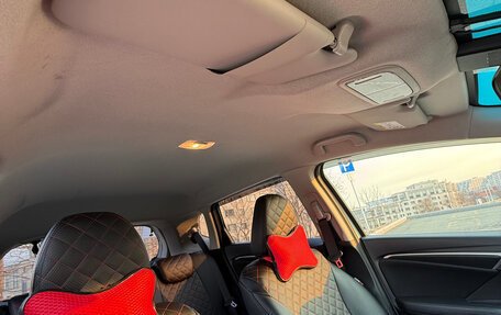 Honda Fit III, 2017 год, 1 050 000 рублей, 12 фотография