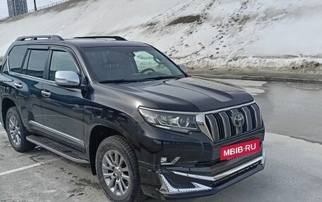 Toyota Land Cruiser Prado 150 рестайлинг 2, 2017 год, 5 200 000 рублей, 2 фотография