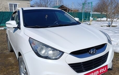 Hyundai ix35 I рестайлинг, 2013 год, 1 130 000 рублей, 2 фотография