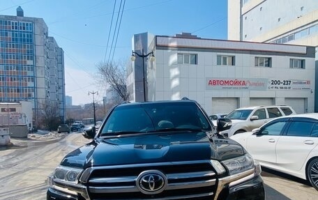 Toyota Land Cruiser 200, 2019 год, 7 800 000 рублей, 2 фотография
