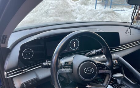 Hyundai Elantra, 2020 год, 2 200 000 рублей, 3 фотография