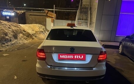 Volkswagen Polo VI (EU Market), 2017 год, 750 000 рублей, 21 фотография