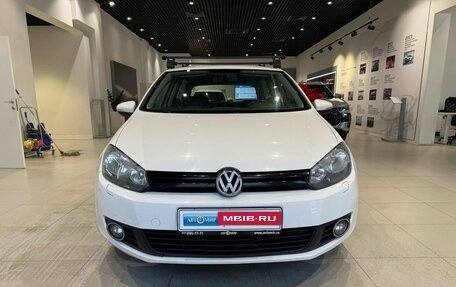 Volkswagen Golf VI, 2010 год, 900 000 рублей, 2 фотография