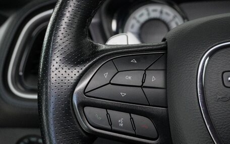 Dodge Challenger III рестайлинг 2, 2021 год, 6 899 000 рублей, 10 фотография