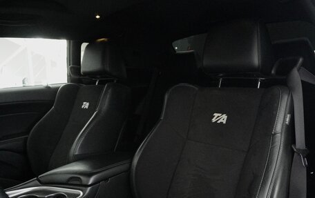 Dodge Challenger III рестайлинг 2, 2021 год, 6 899 000 рублей, 9 фотография