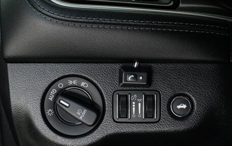 Dodge Challenger III рестайлинг 2, 2021 год, 6 899 000 рублей, 12 фотография