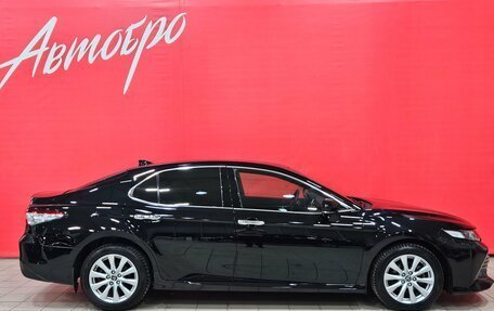 Toyota Camry, 2019 год, 2 380 000 рублей, 6 фотография