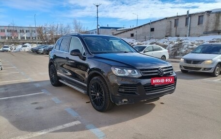 Volkswagen Touareg III, 2012 год, 1 730 000 рублей, 2 фотография