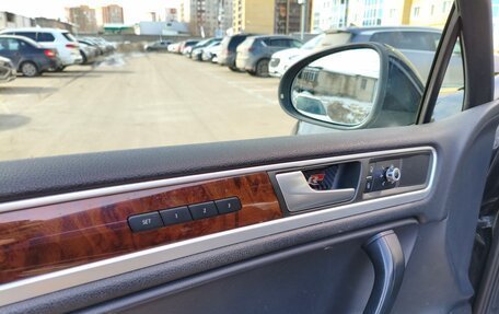 Volkswagen Touareg III, 2012 год, 1 730 000 рублей, 18 фотография