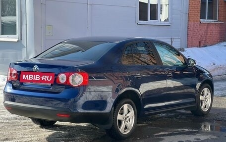 Volkswagen Jetta VI, 2006 год, 590 000 рублей, 2 фотография