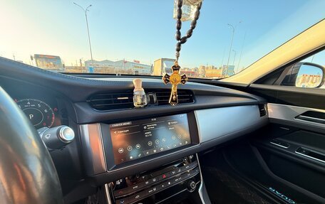 Jaguar XF II, 2016 год, 2 200 000 рублей, 14 фотография