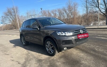 Volkswagen Touareg III, 2011 год, 1 850 000 рублей, 4 фотография