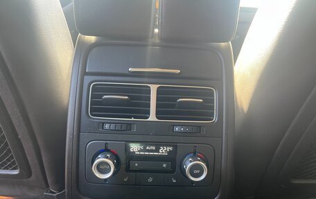 Volkswagen Touareg III, 2011 год, 1 850 000 рублей, 14 фотография