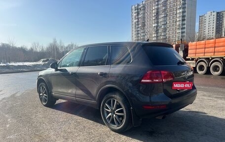 Volkswagen Touareg III, 2011 год, 1 850 000 рублей, 6 фотография