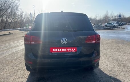 Volkswagen Touareg III, 2011 год, 1 850 000 рублей, 9 фотография