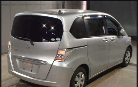 Honda Freed I, 2012 год, 1 150 000 рублей, 32 фотография