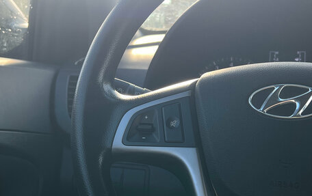 Hyundai Solaris II рестайлинг, 2014 год, 999 000 рублей, 7 фотография