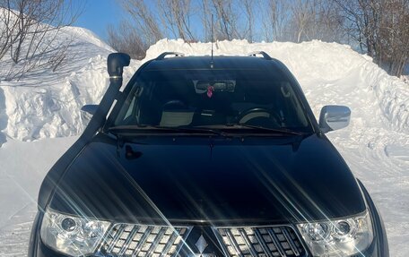 Mitsubishi Pajero Sport II рестайлинг, 2011 год, 1 750 000 рублей, 2 фотография