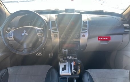 Mitsubishi Pajero Sport II рестайлинг, 2011 год, 1 750 000 рублей, 8 фотография