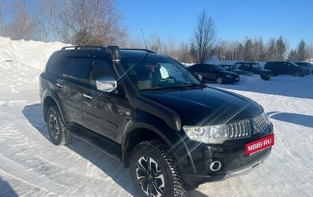 Mitsubishi Pajero Sport II рестайлинг, 2011 год, 1 750 000 рублей, 3 фотография