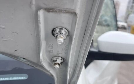 Volkswagen Polo VI (EU Market), 2019 год, 900 000 рублей, 24 фотография