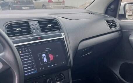 Volkswagen Polo VI (EU Market), 2019 год, 900 000 рублей, 18 фотография