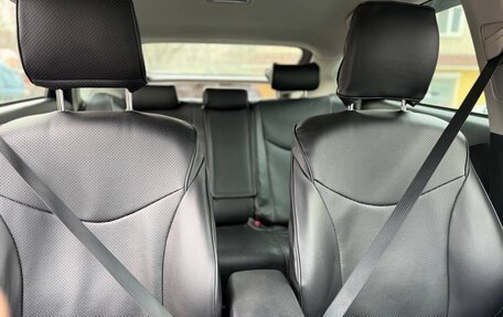 Toyota Prius, 2014 год, 1 265 000 рублей, 6 фотография