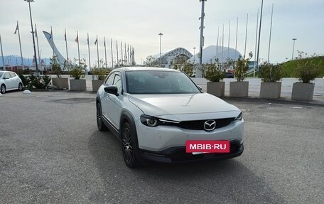 Mazda MX-30, 2021 год, 3 200 000 рублей, 4 фотография