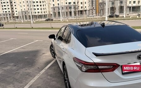 Toyota Camry, 2021 год, 3 100 000 рублей, 8 фотография