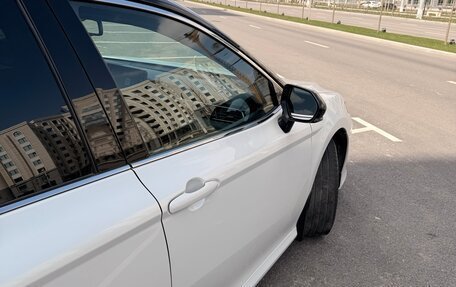 Toyota Camry, 2021 год, 3 100 000 рублей, 12 фотография