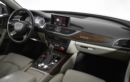 Audi A6, 2015 год, 1 980 000 рублей, 10 фотография