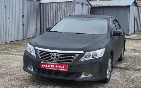 Toyota Camry, 2013 год, 970 000 рублей, 1 фотография