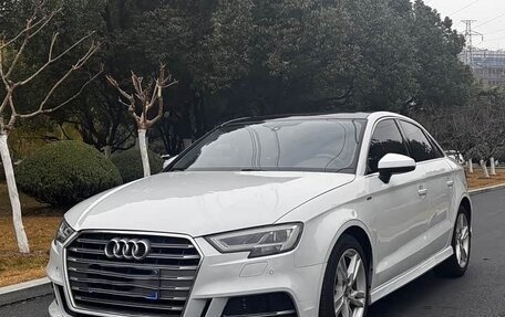Audi A3, 2018 год, 1 652 000 рублей, 1 фотография