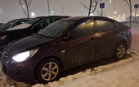 Hyundai Solaris II рестайлинг, 2012 год, 1 000 000 рублей, 1 фотография