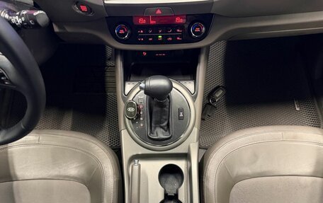 KIA Sportage III, 2011 год, 1 049 000 рублей, 12 фотография