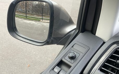 Volkswagen Caravelle T6 рестайлинг, 2015 год, 2 650 000 рублей, 17 фотография