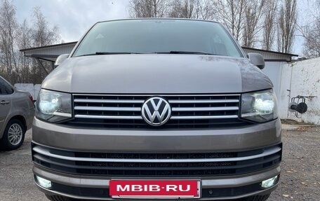 Volkswagen Caravelle T6 рестайлинг, 2015 год, 2 650 000 рублей, 9 фотография