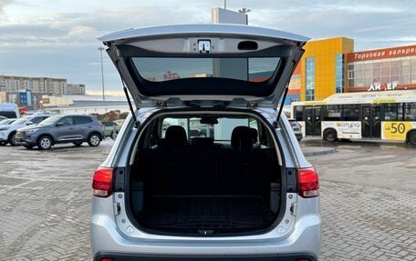 Mitsubishi Outlander III рестайлинг 3, 2021 год, 2 620 000 рублей, 19 фотография